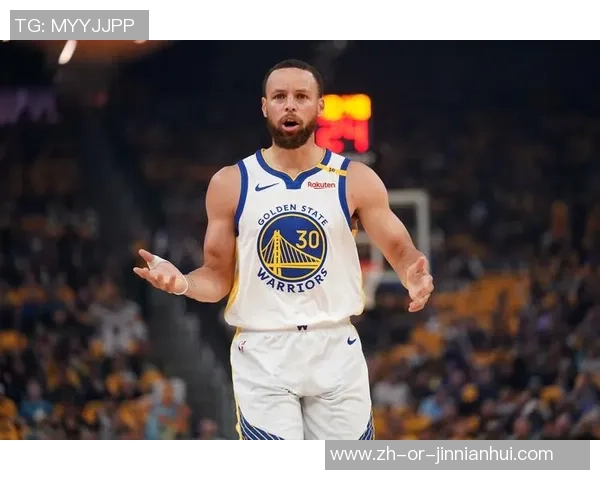 勇士120-127森林狼 球员点评:库里满分,4人及格,6人低迷 勇士120-127森林狼 球员点评:库里满分,4人及格,6人低迷